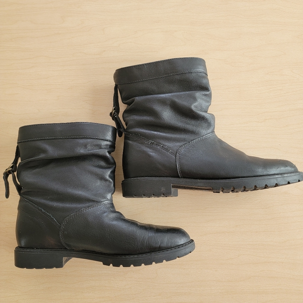 Regence Comfort Canadian Black Leather Ankle Slouch Boots Women's Size 8